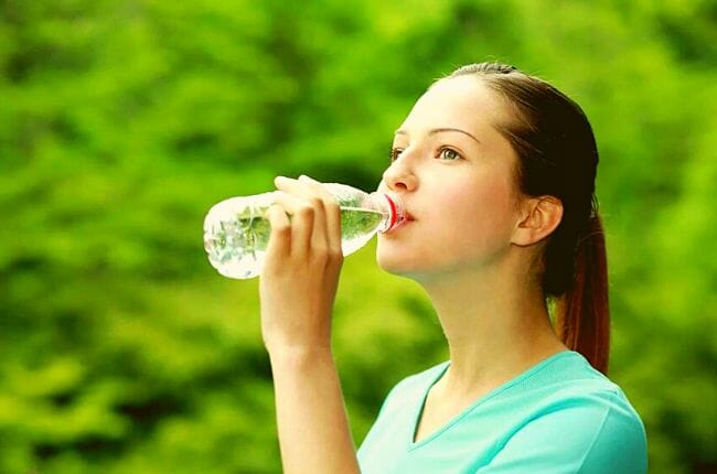 أهم فوائد شرب الماء للبشرة